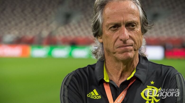 Por que Jorge Jesus está sendo chamado de traidor em Portugal? -