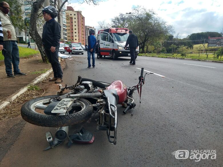Pintor passou pelo local do acidente e se deparou com o irmão morto - Crédito: Luciano Lopes/São Carlos Agora