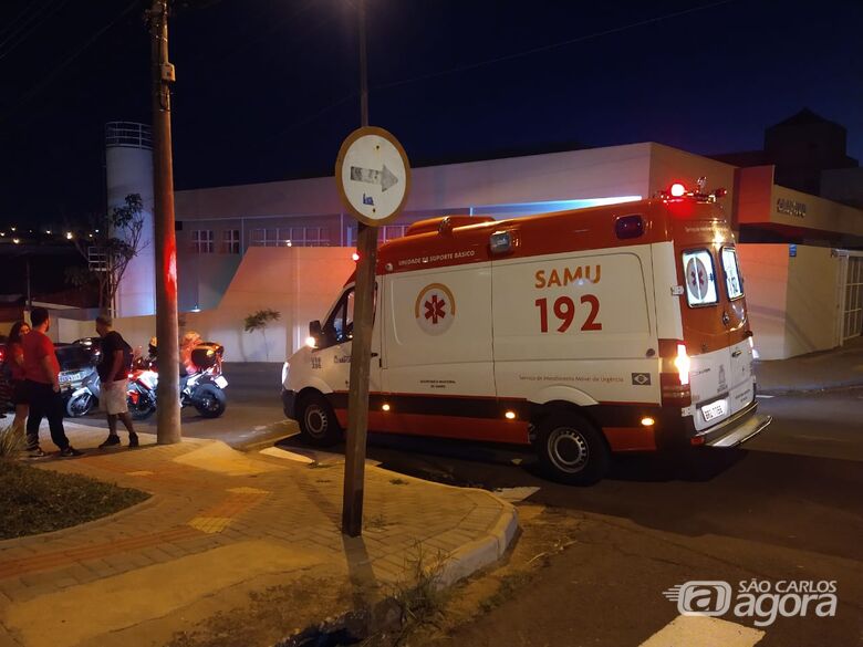 Acidente entre duas motos deixa jovem ferido no Centro - Crédito: Luciano Lopes