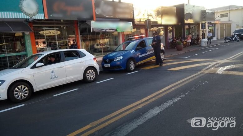 Guarda Municipal e fiscalização durante operação na avenida Sallum - Crédito: Divulgação