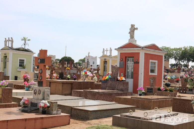 Cemitérios municipais estão fechados para visitação neste domingo (9), Dia dos Pais - Crédito: Arquivo/SCA