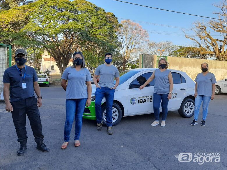 Equipe do Conselho Tutelar de Ibaté recebe carro zero km - Crédito: Divulgação
