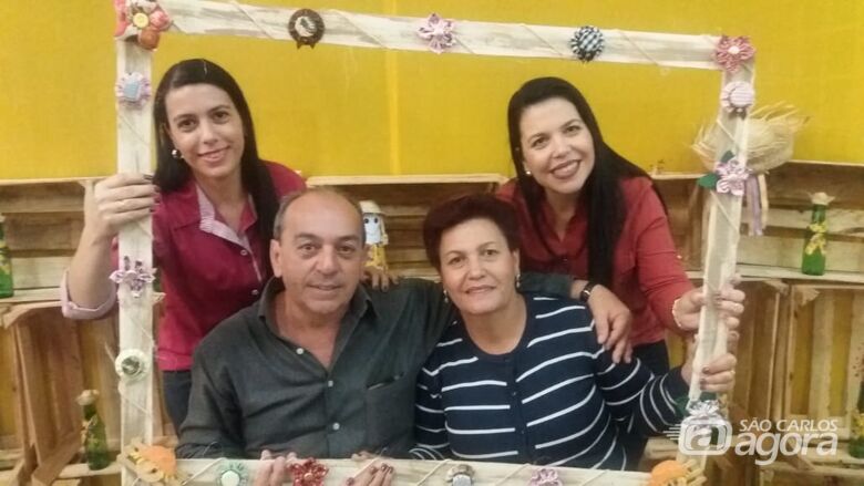 “Ele é nossa referência, nosso melhor amigo”, afirmam as dedicadas filhas Daniele e Daiane - Crédito: Divulgação