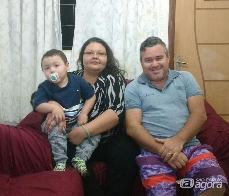 Criança autista com doença genética precisa de cachorrinho para auxiliar no tratamento - Crédito: Divulgação