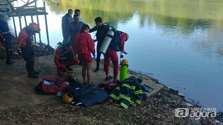 Jovens morrem após carro despencar no Rio Pardo - Crédito: X Tudo Ribeirão