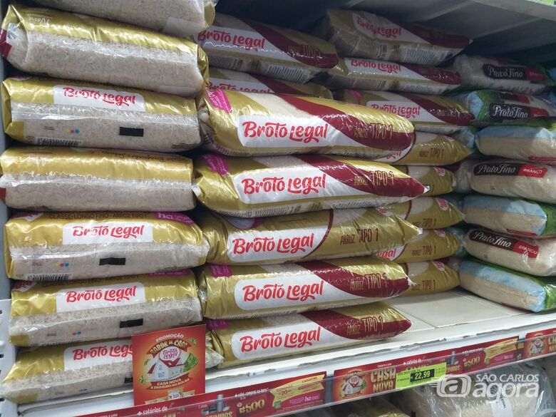 Governo Federal atende solicitação dos supermercados e retira taxa de importação do arroz - Crédito: Arquivo/SCA