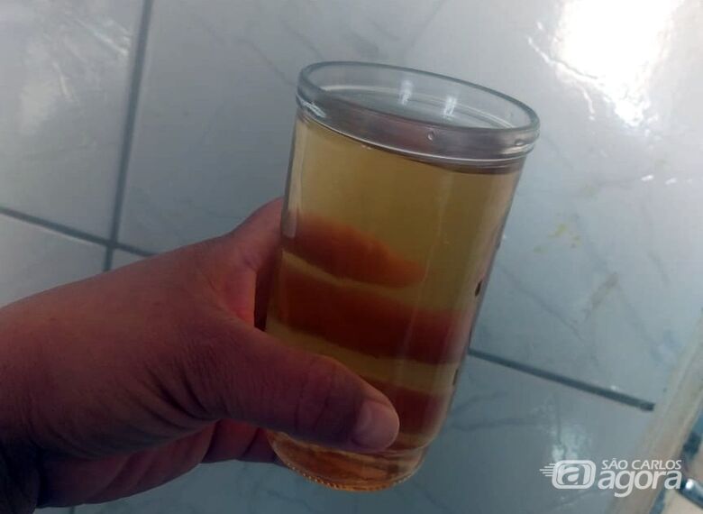 Vigilância levanta suspeita sobre a qualidade da água do SAAE - Crédito: Whatssapp SCA - (16) 99633-6036