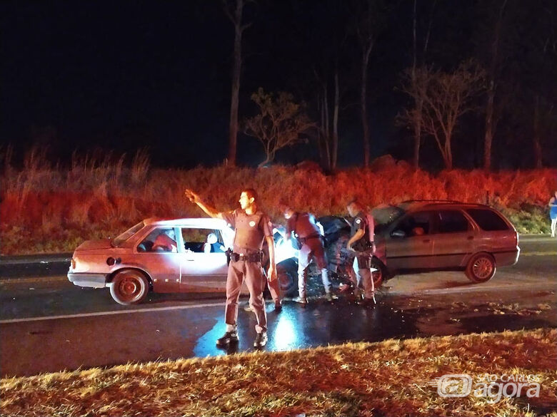 Vítima de acidente na SP-215 segue internada, mas estável - Crédito: Luciano Lopes/São Carlos Agora