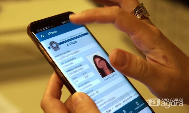 Eleitor poderá justificar falta pelo celular - Crédito: Agência Brasil