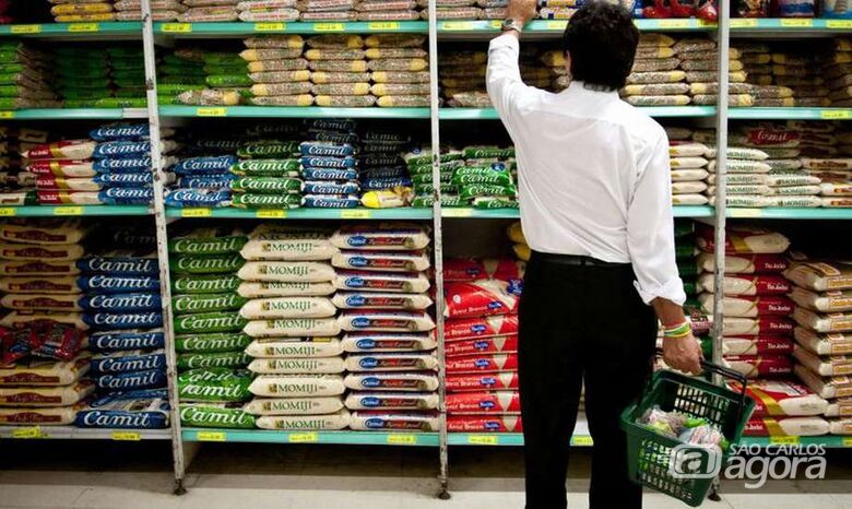 Setor supermercadista tem sofrido forte pressão de aumento nos preços - Crédito: Marcelo Camargo/Agência Brasil
