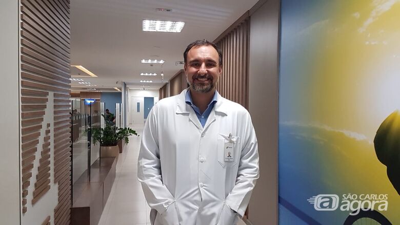 Carlos Abdenur, ortopedista e traumatologista que atua como coordenador da equipe de Ortopedia do Grupo São Francisco - 