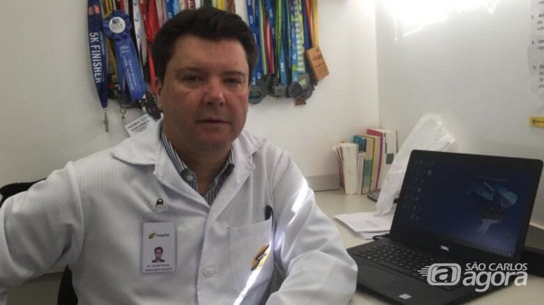 Médico infectologista da Comissão de Controle de Infecção do Hospital São Francisco, Claudio Penido Campos Júnior - Crédito: Divulgação