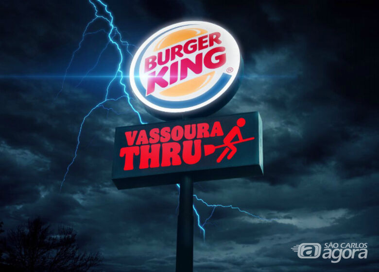 Após erro no site do Burger King, gerência confirma que loja do Passeio dará lanche de graça para quem for de vassoura no drive-thru - Crédito: Divulgação