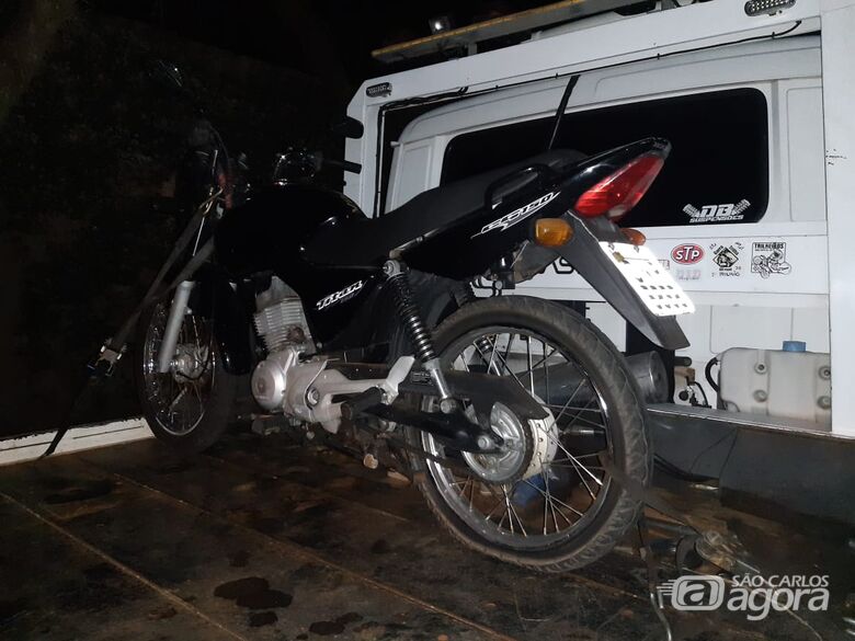 Força Tática flagra dupla com moto roubada no Cidade Aracy - Crédito: Divulgação