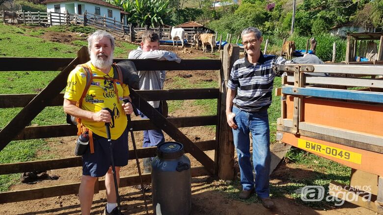 Em um dia ensolarado, Nino Carneiro cumpre mais 22km de peregrinação pelo Caminho da Fé - Crédito: Divulgação