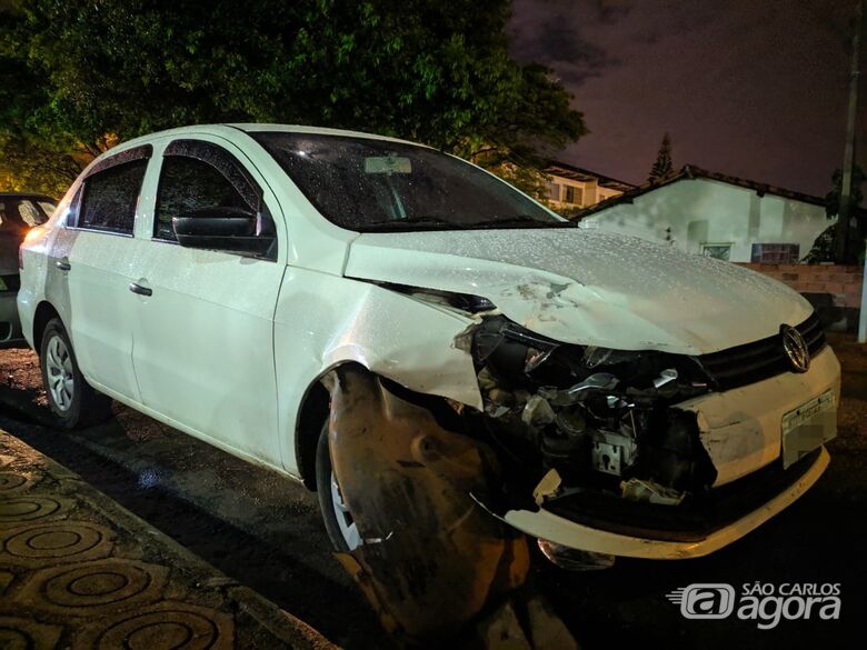 Jovem acusado de roubar carro e abusar da vítima é detido após se envolver em acidente de trânsito - Crédito: Maycon Maximino