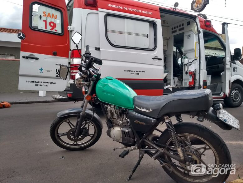 Motociclista na contramão causa acidente e fica ferido - Crédito: Maicon Ernesto