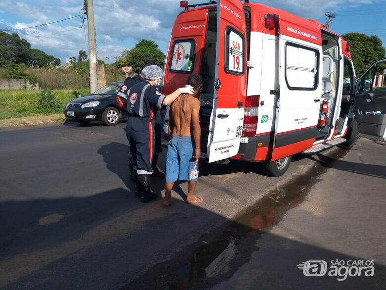 Homem é esfaqueado e pede ajuda em lanchonete na Vila Morumbi - Crédito: Maicon Ernesto