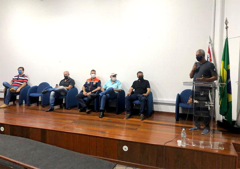 Presidente da Câmara Municipal de São Carlos participa de reunião no Paço Municipal - Crédito: Divulgação