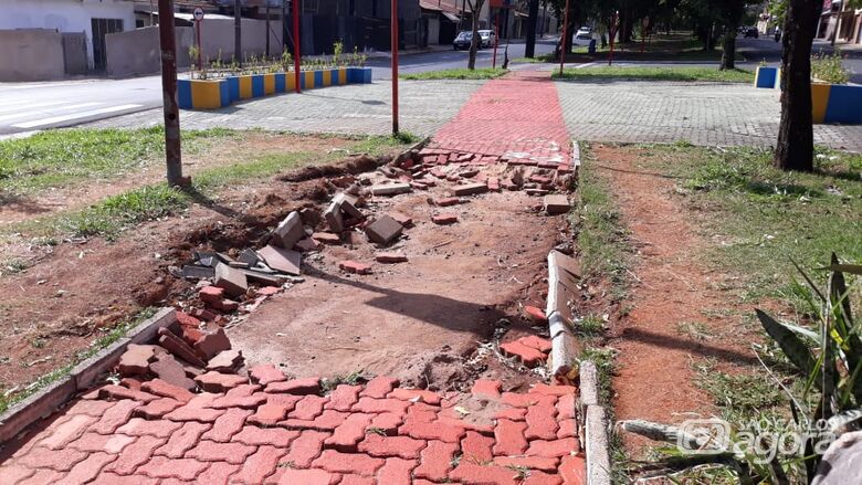 Pista de caminhada e ciclovia da Avenida Henrique Gregori foi danificada pelas chuvas - Crédito: Divulgação