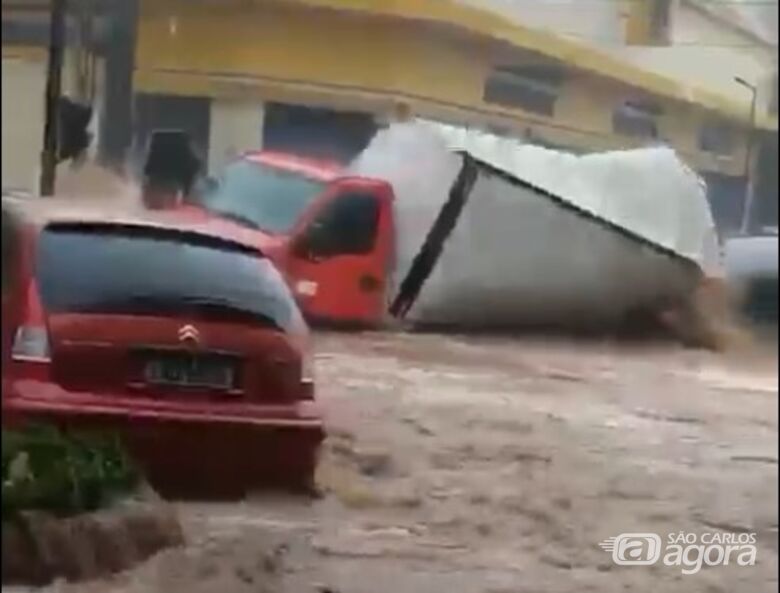 Com ajuda do SCA, caminhoneiro atingido pela enchente é localizado em São Carlos - Crédito: Divulgação