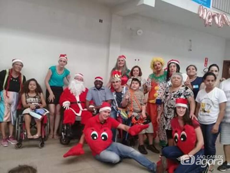 Crianças especiais terão Natal Solidário em São Carlos - Crédito: Marcos Escrivani