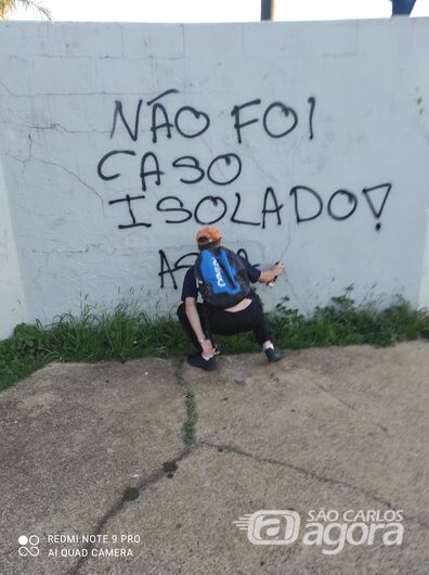 Grupo faz protesto por João Beto em frente ao Carrefour da avenida São Carlos - Crédito: Colaborador/SCA