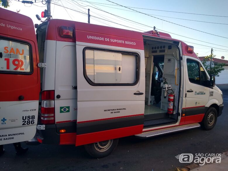 Idosa é encontrada caída e debilitada em sua residência -