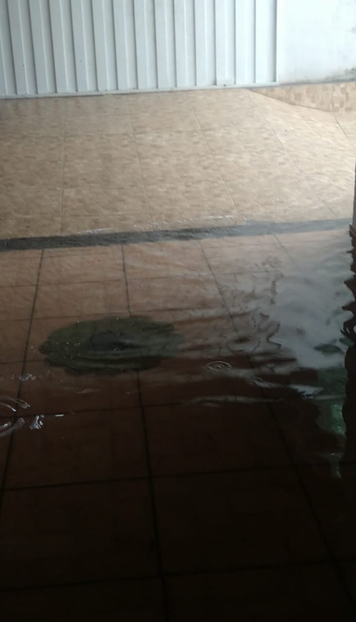 No Boa Vista, água invade casa e família perde móveis - Crédito: Divulgação