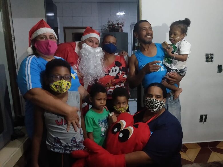 Papai Noel da ONG Mid inicia visitas para crianças e adultos com necessidades especiais - Crédito: Marcos Escrivani
