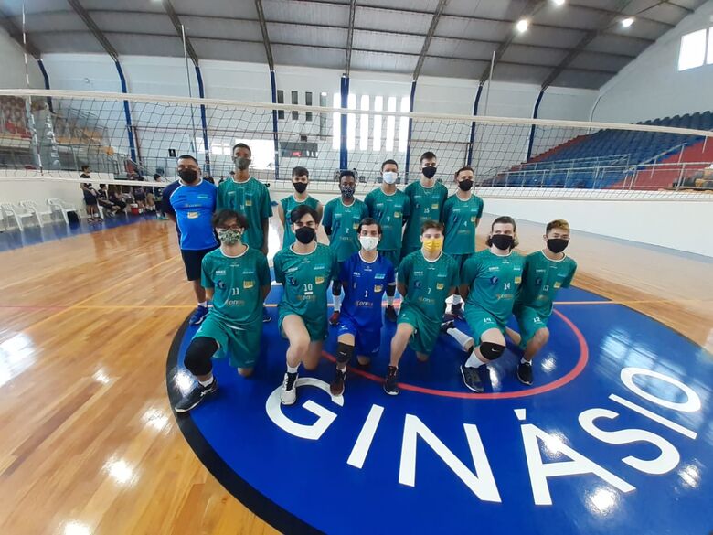 Equipe de vôlei masculino de São Carlos decide título na APV - Crédito: Divulgação