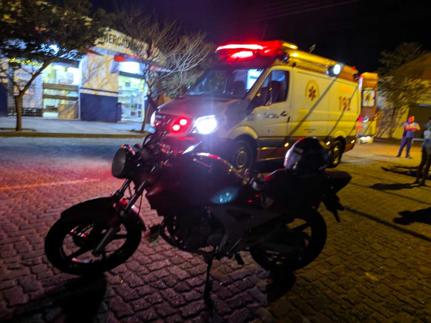 Ciclista Fica Ferido Após Ser Atingido Por Moto No São Carlos 8 - São ...