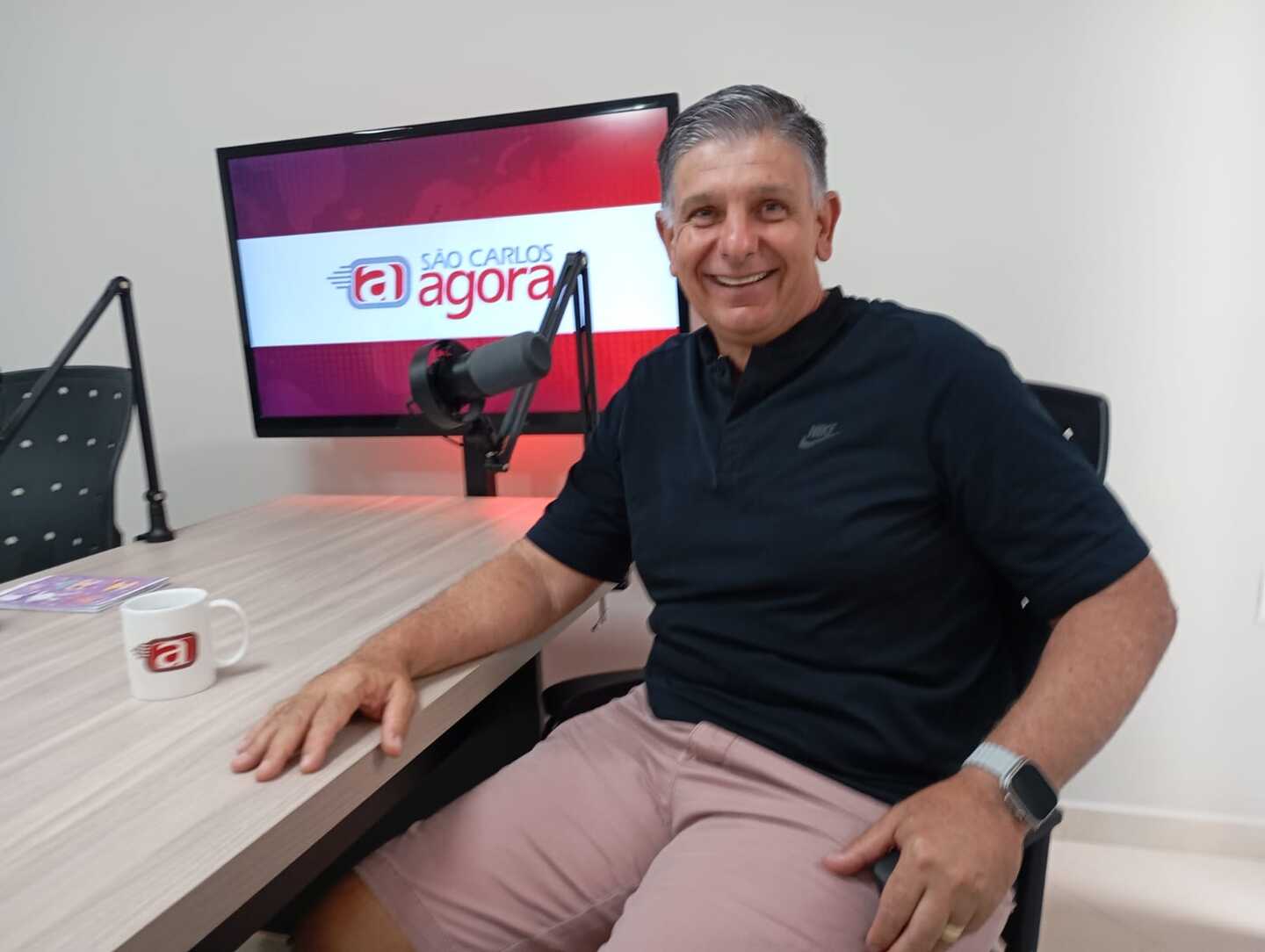 O treinador da base do Atlético MG, Guilherme Dalla Dea: Utilizando a maioria dos jogadores do sub-20, o técnico esteve à frente da equipe nos três primeiros jogos do Campeonato Mineiro, substituindo Cuca