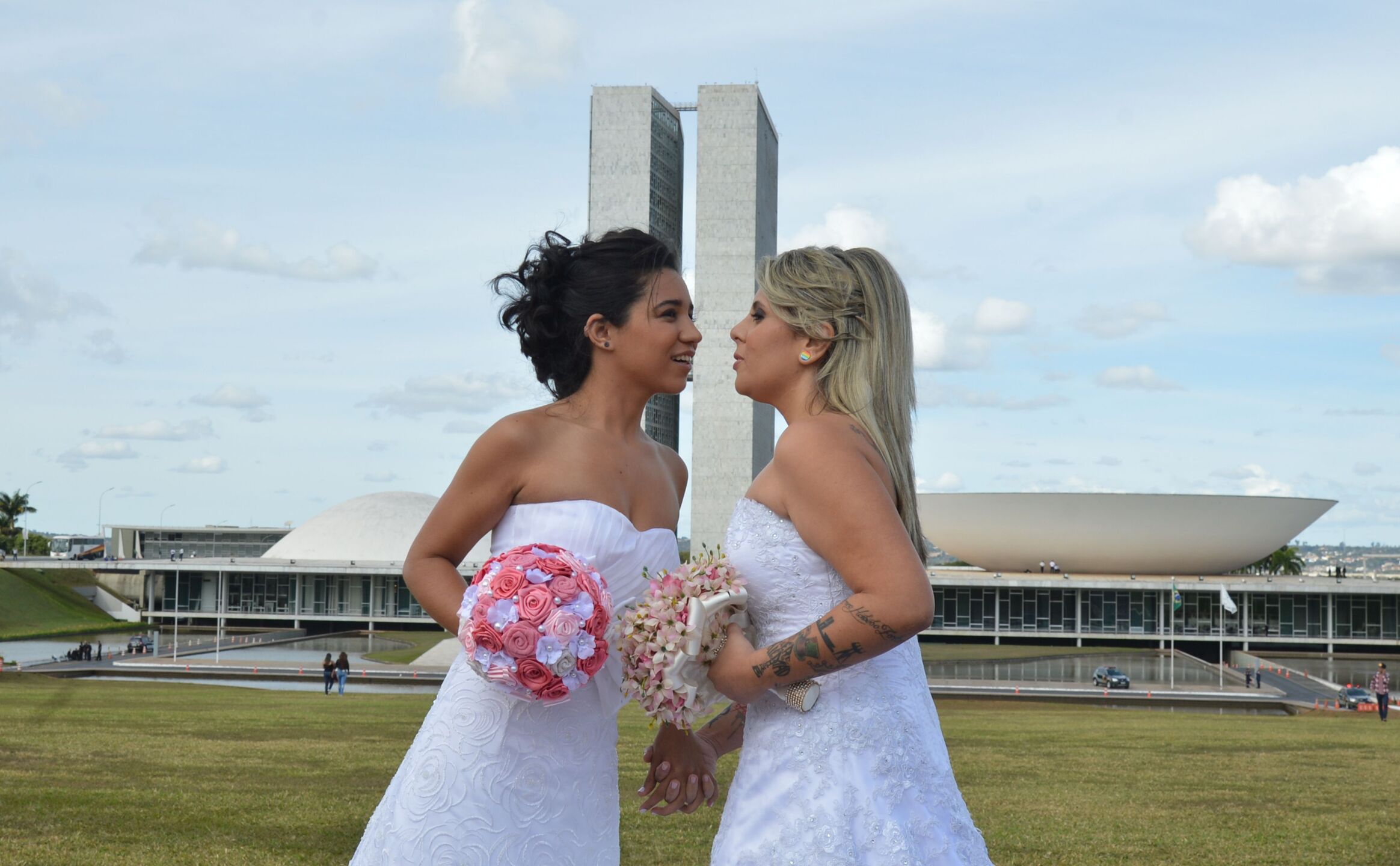 Vencendo v&aacute;rios preconceitos e at&eacute; a homofobia, o casamento entre mulheres &eacute; cada vez mais comum