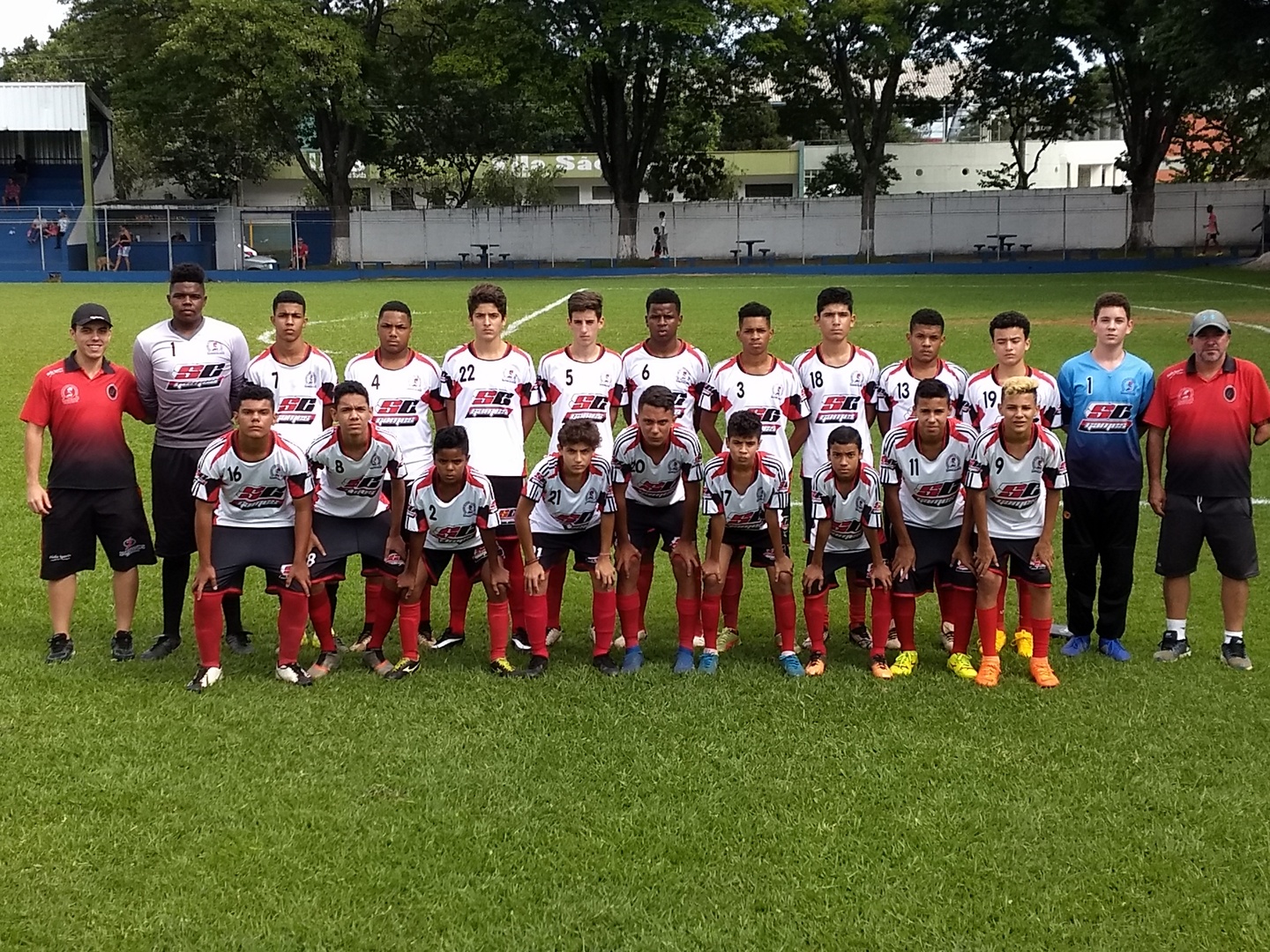 Festival de futebol reúne quatro equipes em São Carlos - São Carlos Agora