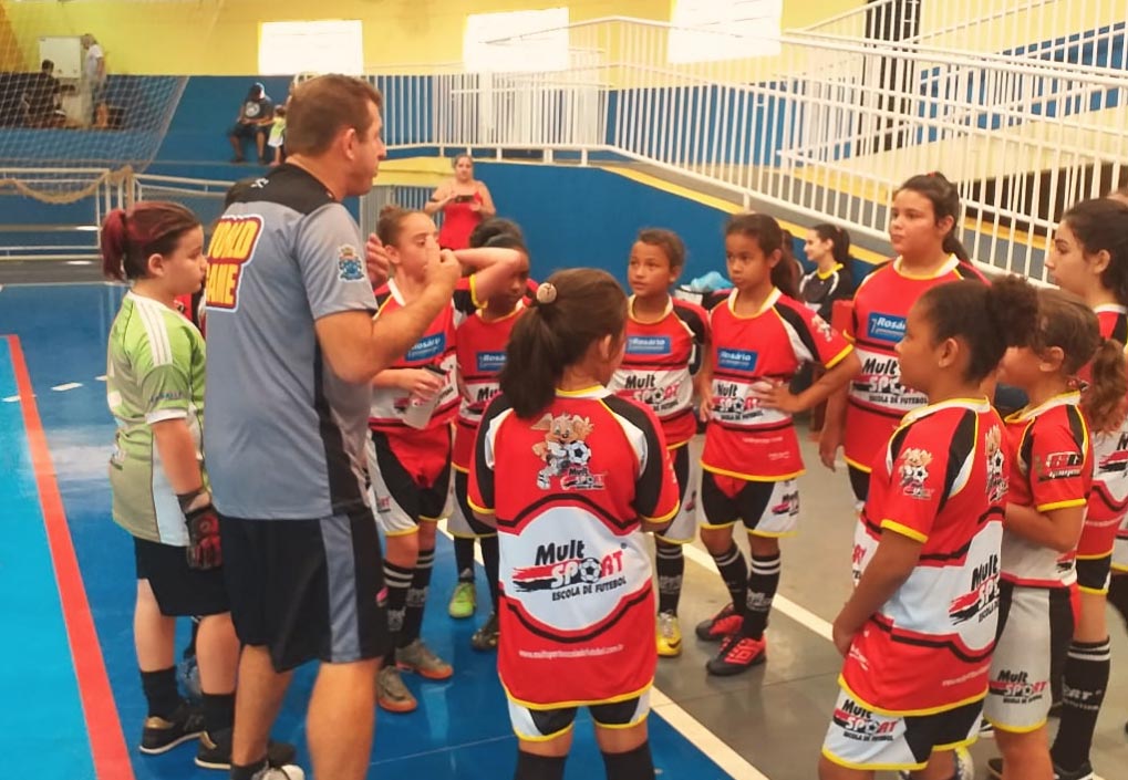 Festival de futebol reúne quatro equipes em São Carlos - São Carlos Agora